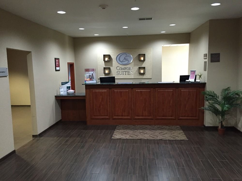 Comfort Suites Johnson Creek Conference Center Extérieur photo